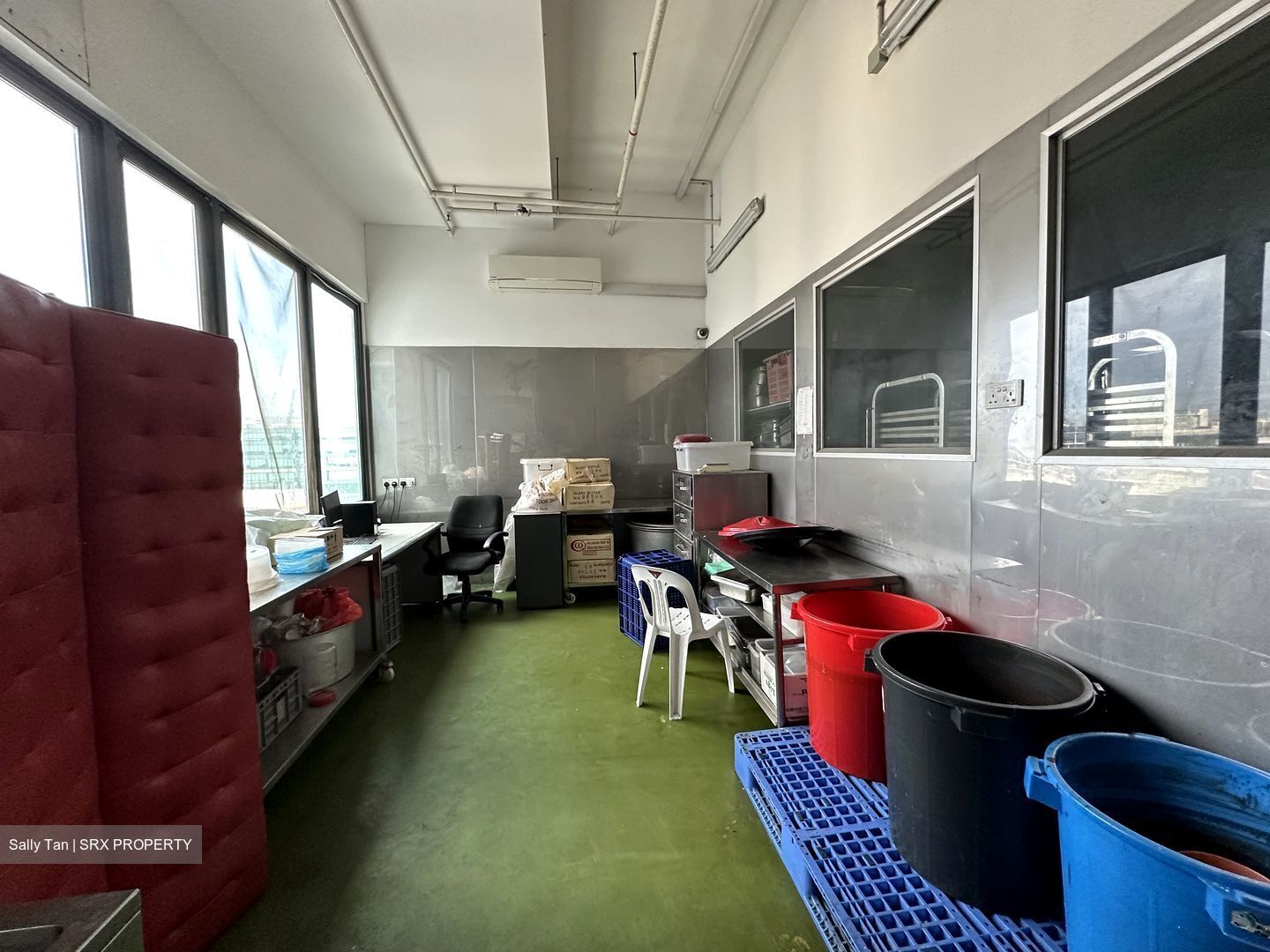 Harper Kitchen (D13), Factory #491941181